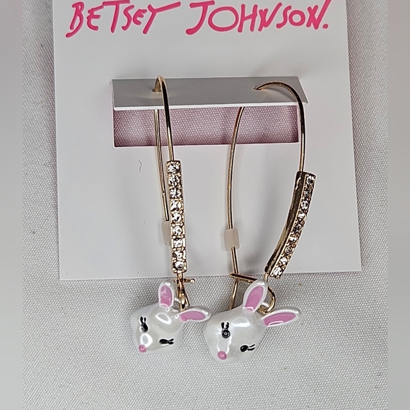 Betsey Johnson Jewelry - NWT Betsy Johnson bunny earrings